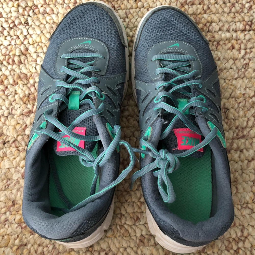 Running shoes